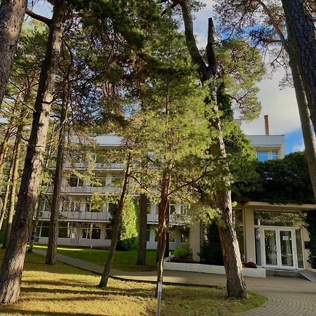 Palangos Daile Hotel Palanga Exterior photo